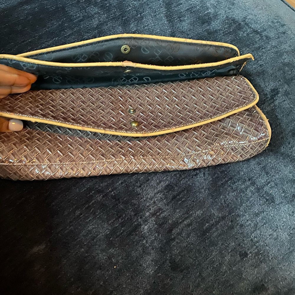 BCBG Generation clutch